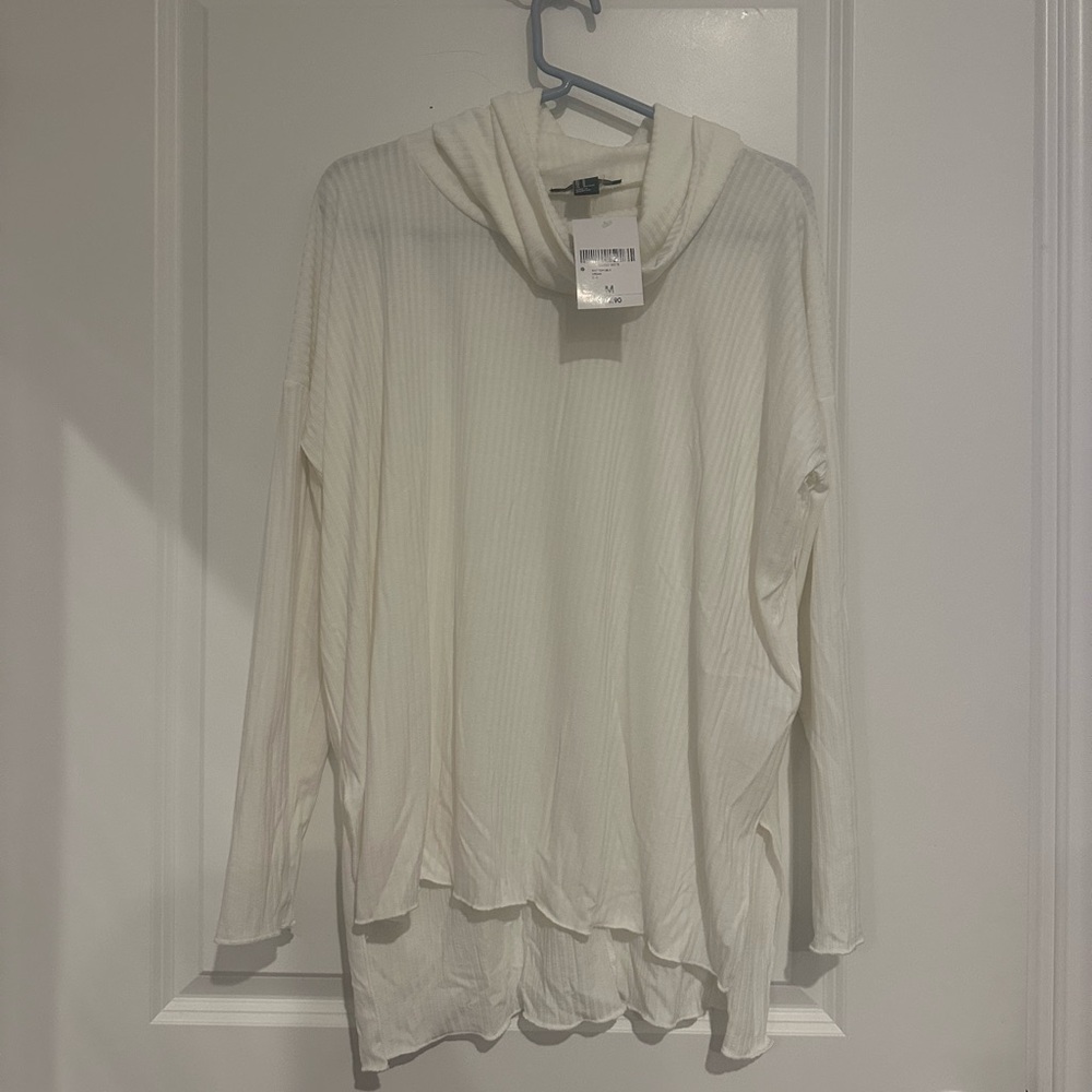 NWT Forever 21 Turtleneck
